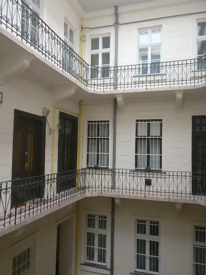 Opera Dream Apartment Budapest 0*,